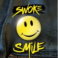 Smile - SMILIY by SWOKE 10ml - Süsse ZitronenLieferumfang: 10 ml Smylie by SWOKE"Let's put a smile(y) on that face!" eine Süsse und Frischer Zitroneliquid das jedem ein Lächeln aufs Gesicht zaubertSur une base fraîche et puissante de citron vert, ce concentré de bonne humeur redonnera le sourire aux vapoteurs en galère de saveurs !Hergestellt in Frankreich 70% VG / 30% PG Végétal100% Natürliche Aromen   4315swoke1,30 CHFsmoke-shop.ch1,30 CHF