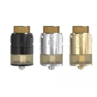 Pyro 24 RDTA Vandy Vape 24.4 mm Single / Dual Coil - SilberLieferumfang1 Pyro RDTA    1 Replacement Tube    1 Doc-Tip 810    Adapter 1 510    1 spare parts kitEigenschaftenDimensions: 52x24.4 mm     Capacity: 4mlMaterial: Steel / Ultem / gold plated pin / glass / Delrin ... 4900Vandy Vape Full Steam Ahead12,50 CHFsmoke-shop.ch12,50 CHF