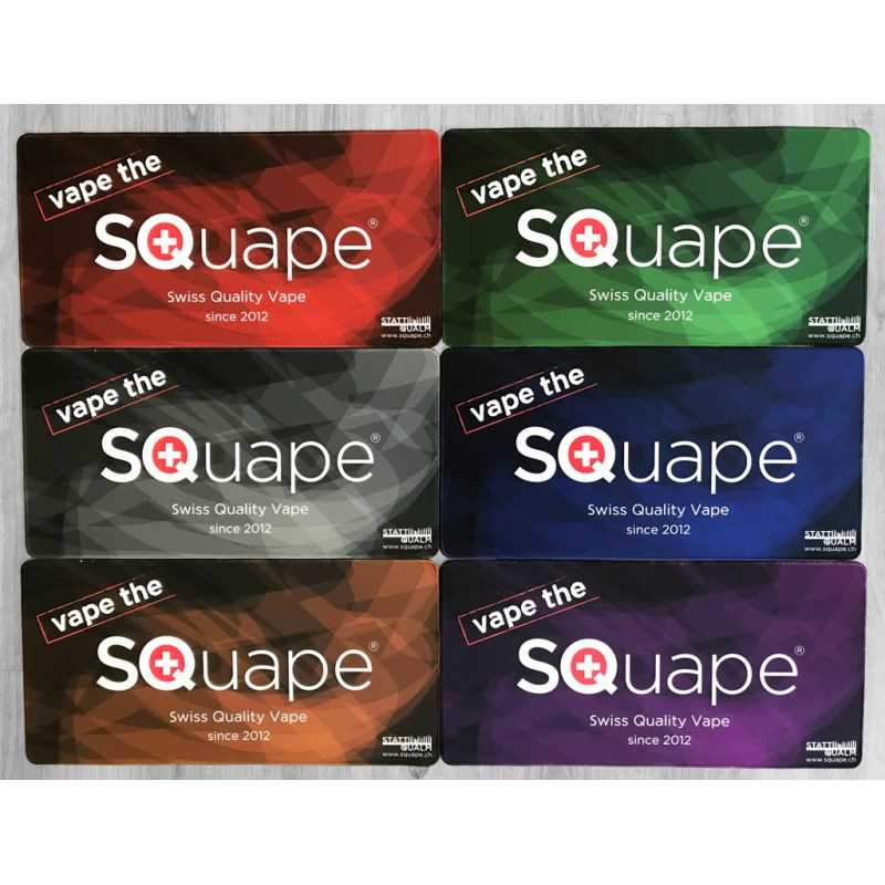 Wickelmatte / Mausmatte - Squape 60 x 30 x 0.5cmLieferumfang: 1x Vape-Maus-Matte Wickelmatte Squape 60 x 30 x 0.5cmFarbe: gemäss AbbildungDie SQuape Wickelmatte besteht aus Neopren und ist sehr wiederstandsfähig! Die Ränder wurden alle mit einer Nähnaht verstärkt. Dank des Materials kann man sie einfach und gründlich waschen.5087Stattqualm / Squape10,30 CHFsmoke-shop.ch10,30 CHF