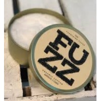 Fuzz organic Yorkshire Cotton Premium WickelwatteIn this tin you will find one yard (~0.9m) of finest quality cotton; designed for use in RDA's &amp; RTA's this cotton is highly absorbent and has a high heat tolerance. The grain of the cotton allows you to tear pinch and wick with ease.Lieferumfang:1 x 0.9meter Fuzz Yorkshire Vape Oranic Cotton5141Fuzz Organic Cotton6,90 CHFsmoke-shop.ch6,90 CHF