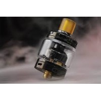 Manta MTL RTA von Advken (Selbstwickelverdampfer)Lieferumfang 1 x Manta MTL RTA1 x Reinigungstuch1 x Ersatzglas1 x Alien Schraubendreher1 x Zubehörtasche Der zur Manta Familie gehörige Manta MTL RTA aus dem Hause Advken präsentiert sich im aufwendig schönen Design mit perfekt gesetzten Details, welche nicht nur ein optisches sindern auch schützendes Highlight bieten.6162Advken Vape17,60 CHFsmoke-shop.ch17,60 CHF