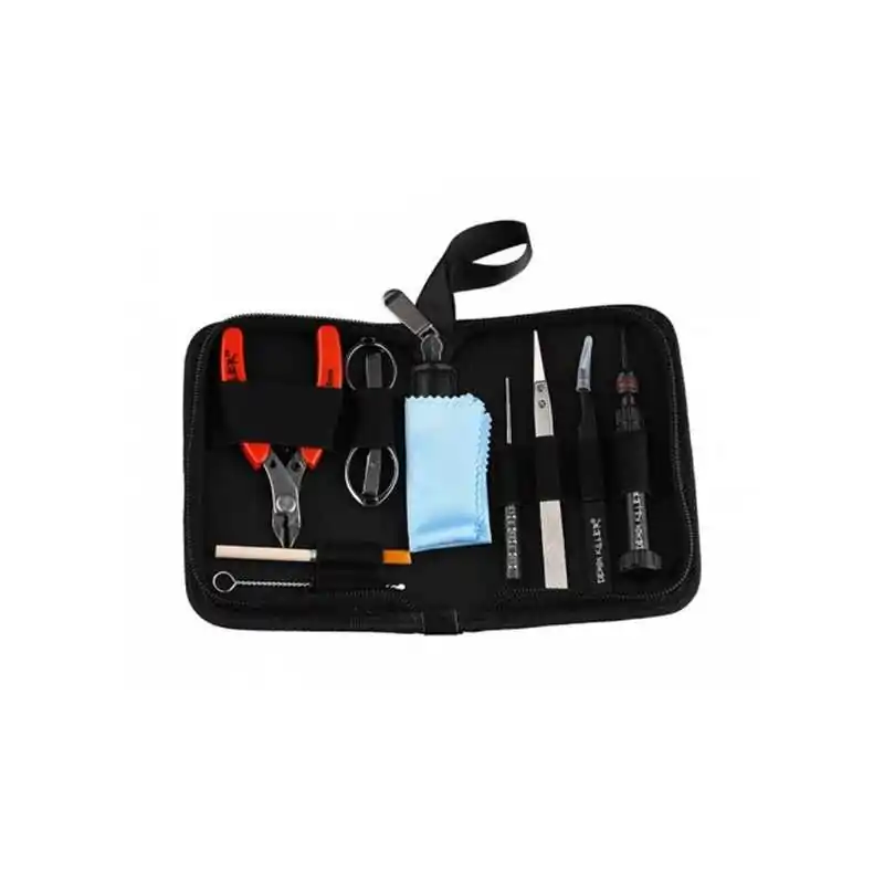 DIY Kit - Demon Killer - Wickelwerkzeug SetLieferumfang:&nbsp;DIY Kit - Demon Killer - Wickelwerkzeug Set&nbsp;1 x Pince coupante1 x Ciseaux2 x Brosses de nettoyage1 x Chiffon&nbsp;doux1 x Pince en céramique1 x Pince en acier inoxydable1 x Tournevis1 x Sac de transport Demonkiller7429Demon Killer22,90&nbsp;CHFsmoke-shop.ch22,90&nbsp;CHF