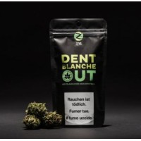Dent Blanche CBD Blüten von ZUYA -5 GrammLieferumfang:Dent Blache CBD Blüten von ZUYA 5 gr.HanfblütenCBD BLÜTEN AUS DEM HERZEN VOM WALLIS   Die Dent Blanche CBD Outdoor Blüten verströmen einen süsslichen und hellen Geschmack nach WaldbeerenFeinste CBD Blüten aus 100% biologischem Anbau aus der Schweiz geniessenCBD Gehalt 14-16% THC Gehalt &lt; 1%5 Gramm7450ZUYA Swiss CBD21,90 CHFsmoke-shop.ch21,90 CHF