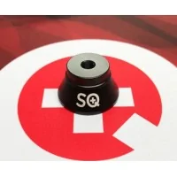 SQ Verdampfer Sockel schwarz eloxiert (Squape / Stattqualm)Lieferumfang: 1 x SQ Verdampfer Sockel schwarz eloxiertDer SQ Verdampfer Sockel ist ein schickes Gadget für Ihre Vitrine zum Ausstellen Ihrer SQuapes oder dient als Wickelsockel für Ihre Verdampfer. Der 510er Anschluss verfügt über ein Gewinde, welches zur Stabilität beim Wickeln verhilft. Material: Aluminium eloxiert mit SQ LogoGewicht: 30gDurchmesser oben: 22.5mmDurchmesser unten: 34.5mm7769Stattqualm / Squape3,90 CHFsmoke-shop.ch3,90 CHF