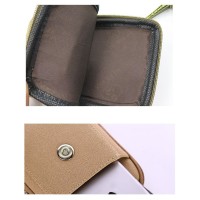 Gürteltasche Belt Bag J&X - vers. FarbenLieferumfang:  1x Gürteltasche Belt Bag J&amp; XDie geräumige Gurttasche im Desert Style, für dein Smart Phone und Dampfmaterial!Mit dem modischen Multi-Funktions Poket hast du immer alles dabei für kleine Ausflüge.8391Smoke-Shop.ch9,90 CHFsmoke-shop.ch9,90 CHF