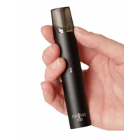 CURIEUX POD 380MAH - Schwarz - von CURIEUX (ohne Pods)Der Curieux POD ist ein einfach zu bedienendes Pod-Gerät, das keine Einstellung erfordert. Die Aktivierung erfolgt durch Einatmen, und der Curieux Pod bietet einen MTL-Zug.Das ultrakompakte und elegante Format der Curieux POD ermöglicht es Ihnen, sie überall diskret mitzuführen.Achtung: keine Pods dabei, diese können dazubestellt werden9690Curieux3,90 CHFsmoke-shop.ch3,90 CHF CURIEUX POD 380MAH - Schwarz - von CURIEUX (ohne Pods)Der Curieux POD ist ein einfach zu bedienendes Pod-Gerät, das keine Einstellung erfordert. Die Aktivierung erfolgt durch Einatmen, und der Curieux Pod bietet einen MTL-Zug.Das ultrakompakte und elegante Format der Curieux POD ermöglicht es Ihnen, sie überall diskret mitzuführen.Achtung: keine Pods dabei, diese können dazubestellt werden9690Curieux3,90 CHFsmoke-shop.ch3,90 CHF