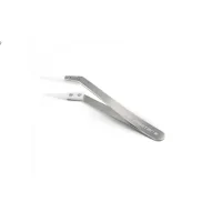 Keramik Pinzette elbow - gebogen vers. Farben - TweezerLieferumfang: 1 x Keramik Pinzette gebogen vers. FarbenPinzette mit einer abgeschrägten Keramik Spitze - ideal zum positionieren der Coils.Die überarbeitete Pinzette ist perfekt zum Nachbearbeiten deiner Coils, oder zum wechseln deiner Watte.Wie alle von uns vertriebenen Coil Master Produkte besticht auch diese Pinzette durch eine ausgezeichnete Qualität, angefangen vom Material, über die Verarbeitung bis hin zur Verpackung.Hergestellt aus 302er Edelstahl und Zirconia Keramik mit einer Temperaturbeständigkeit von bis zu 1300°C und einer Härte größer HRC40°.Als Finish eine matte Oberfläche mit dem Coil Master Schriftzug.5483Smoke-Shop.ch7,90 CHFsmoke-shop.ch7,90 CHF Keramik Pinzette elbow - gebogen vers. Farben - TweezerLieferumfang: 1 x Keramik Pinzette gebogen vers. FarbenPinzette mit einer abgeschrägten Keramik Spitze - ideal zum positionieren der Coils.Die überarbeitete Pinzette ist perfekt zum Nachbearbeiten deiner Coils, oder zum wechseln deiner Watte.Wie alle von uns vertriebenen Coil Master Produkte besticht auch diese Pinzette durch eine ausgezeichnete Qualität, angefangen vom Material, über die Verarbeitung bis hin zur Verpackung.Hergestellt aus 302er Edelstahl und Zirconia Keramik mit einer Temperaturbeständigkeit von bis zu 1300°C und einer Härte größer HRC40°.Als Finish eine matte Oberfläche mit dem Coil Master Schriftzug.5483Smoke-Shop.ch7,90 CHFsmoke-shop.ch7,90 CHF