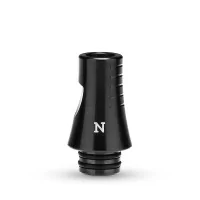 Kizoku Chess 510 Drip Tip - Schwarz / EdelstahlLieferumfang: 1x Kizoku Chess 510 Drip Tip Series Schwarz / Edelstahl vers. AusführungenKIZOKU Chess 510s sind Edelstahl-Tropfspitzen ausschließlich für MTL- und Niedrigtemperatur-Zerstäuber. Es gibt sie in vier verschiedenen, von Schachfiguren inspirierten Designs, die am besten auf Tanks und Klarsichtzerstäubern der alten Schule wie dem Nautilus Mini aussehen. Diese Spitzen haben eine schmale Bohrung, die ideal für einen verbesserten Halsschlag von Nic SaltLieferumfang: 1 Stück (Auswählbar)8779Kizoku1,50&nbsp;CHFsmoke-shop.ch1,50&nbsp;CHF