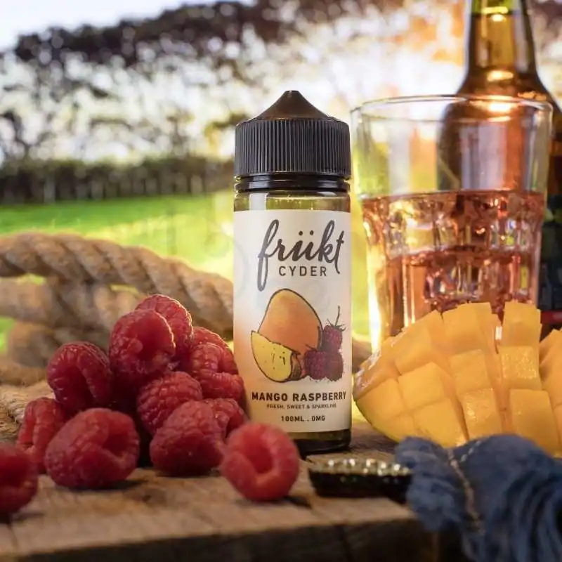 Frukt Cyder E-Liquid - Mango Raspberry 0mg 100ml ShortfillFrukt Cyder E-Liquid - Mango Raspberry 0mg 100ml ShortfillGeschmack:Mango Raspberry von Frukt Cyder ist eine Mischung aus süßer und saftiger Mango und säuerlichen Himbeeren beim Einatmen, gefolgt von einem leicht funkelnden Apfelwein beim Ausatmen.Mango Raspberry von Frukt Cyder kommt als 100ml mit 0 Nikotin. Es gibt Platz für Nikotin, das bei Bedarf hinzugefügt werden kann.70% / 30% | VG / PG10362Frükt Cyder13,90&nbsp;CHFsmoke-shop.ch13,90&nbsp;CHF