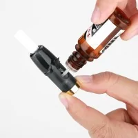 1x Pods + Coil zum VStick FLTR Pro Pod Kit + 4 Filter- InnokinLieferumfang: 1x Pods für VStick + 4 Filter1x Sceptre VerdampferkopfDie aus PCTG gefertigten Ersatz Pods zum Vstick Pro haben ein Fassungsvermögen von 2 ml. Zum Befüllen wird die Silikonlasche auf der Seite des Pod entfernt, schon kann Liquid nachgefüllt werden. Im Inneren des Pods wurde ein 1.3 Ohm Coil verbaut, dieser ermöglicht ein sehr strammes MTL Zuggefühl. Im Mundstück lassen sich die separat erhältlichen Filter einsetzten, so kann das Zuggefühl geändert und auf die persönlichen Bedürfnisse angepasst werden.Füllmenge 2mlNeu mit auswechselbaren Coils 10407Innokin9,90 CHFsmoke-shop.ch9,90 CHF 1x Pods + Coil zum VStick FLTR Pro Pod Kit + 4 Filter- InnokinLieferumfang: 1x Pods für VStick + 4 Filter1x Sceptre VerdampferkopfDie aus PCTG gefertigten Ersatz Pods zum Vstick Pro haben ein Fassungsvermögen von 2 ml. Zum Befüllen wird die Silikonlasche auf der Seite des Pod entfernt, schon kann Liquid nachgefüllt werden. Im Inneren des Pods wurde ein 1.3 Ohm Coil verbaut, dieser ermöglicht ein sehr strammes MTL Zuggefühl. Im Mundstück lassen sich die separat erhältlichen Filter einsetzten, so kann das Zuggefühl geändert und auf die persönlichen Bedürfnisse angepasst werden.Füllmenge 2mlNeu mit auswechselbaren Coils 10407Innokin9,90 CHFsmoke-shop.ch9,90 CHF