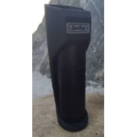 Zero 07 von Sunbox (18650 Tube Box Mod)Die Zero 07 von Sunbox ist ein sehr kleiner 18650 Akkuträger mit einem Bomber Pro Chip von Omegavaper. Die Zero 07 liegt ausserordentlich gut in der Hand und ist komfortable zu bedienen. Das Design ist typisch Sunbox und sehr gut verarbeitet. Features: Bomber Pro Tube, Grösse 18650Bomber Pro Chip von Omegavaper: mechanische Leistungsabgabe mit elektronischem System.Tube aus SS 316Gehäuse aus PA12-NylonGoldkontakteverstellbarer Pin: die Höhe des positiven Pins kann für die beste Luftpositionierung eingestellt werden (Inbusschlüssel im Lieferumfang enthalten)Peak-IsolatorenRTA / RDA bis 24mm510 AnschlussTube kann einfach gewechselt werden für einen neuen Look! 18650 Zero Series Tube kompatibel Hinweis: Bitte installieren Sie einen der mitgelieferten O-Ringe auf dem Catch Cup, um:Kratzer zu vermeidenVermeidung von Verklemmungen am SockelVermeiden Sie gefährlichen hohen Druck auf den Pindie Verdampfer-Base abzudichten und Probleme mit undichten Verdampfern zu vermeidenungenauen Gewinde bei Verdampfern mehr Stabilität zu verleihen10550Sunbox148,00 CHFsmoke-shop.ch148,00 CHF Zero 07 von Sunbox (18650 Tube Box Mod)Die Zero 07 von Sunbox ist ein sehr kleiner 18650 Akkuträger mit einem Bomber Pro Chip von Omegavaper. Die Zero 07 liegt ausserordentlich gut in der Hand und ist komfortable zu bedienen. Das Design ist typisch Sunbox und sehr gut verarbeitet. Features: Bomber Pro Tube, Grösse 18650Bomber Pro Chip von Omegavaper: mechanische Leistungsabgabe mit elektronischem System.Tube aus SS 316Gehäuse aus PA12-NylonGoldkontakteverstellbarer Pin: die Höhe des positiven Pins kann für die beste Luftpositionierung eingestellt werden (Inbusschlüssel im Lieferumfang enthalten)Peak-IsolatorenRTA / RDA bis 24mm510 AnschlussTube kann einfach gewechselt werden für einen neuen Look! 18650 Zero Series Tube kompatibel Hinweis: Bitte installieren Sie einen der mitgelieferten O-Ringe auf dem Catch Cup, um:Kratzer zu vermeidenVermeidung von Verklemmungen am SockelVermeiden Sie gefährlichen hohen Druck auf den Pindie Verdampfer-Base abzudichten und Probleme mit undichten Verdampfern zu vermeidenungenauen Gewinde bei Verdampfern mehr Stabilität zu verleihen10550Sunbox148,00 CHFsmoke-shop.ch148,00 CHF