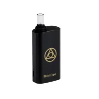 Mini Dee - Orion - Vaporiser / VaporizerLieferumfang: 1 x Mini Dee Sprayer1 x Metallpatrone für Harze1 x Weiße Keramikkartusche für Konzentrate1 x Füllwerkzeug für Ihre Pflanzen und Harze - sehr praktisch1 x Reinigungsbürste - für kalten Gebrauch1 x USB-Kabel1 x 2 Jahre Garantie11235Weecke Tobacco Vaporizer Expert65,00 CHFsmoke-shop.ch65,00 CHF