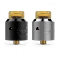Dpro RDA Noir CoilArt Tröpfler - Metallic - BF 24mmLieferumfang: 1x Dpro RDA Noir CoilArt1 x Bottom Feeding 510 Pin1 x Allen Key2 x Fused Clapton Coil(CoilART Handmade Coil)1 x CottonSpare O-Rings&nbsp;Die CoilART DPRO RDA verfügt über ein Postless-Build-Deck mit vier Anschlüssen, ein intuitives Luftstrom-Konfigurationssystem, ein 24k vergoldetes Deck mit PEEK-Isolatoren und einen Umrüstsatz für die Einspeisung von unten.Durchmesser: 24mmHöhe: 36mmBefüllung: von oben oder von unten (bottom feeder - squonking)Auswechselbarer 510 Pin510 KonnektorMaterialien: Edelstahl, Ultem und PEEKLieferumfang:1x DPRO RDA Selbstwickler2x Fused Clapton&nbsp;Ni80 Wicklungen in 0.3ohm2x Japanische Watte1x BF Pin (Bottom Feeder)1x Ersatz O-Ringe und Ersatzschrauben1x Inbusschlüssel4732Coilart13,20&nbsp;CHFsmoke-shop.ch13,20&nbsp;CHF