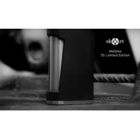 Prisma DNA75C Mod by Elcigart - Classic BlackDie Prisma DNA75C von Elcigart ist ein kleiner Akkuträger, welcher in Sachen Design und Verarbeitung glänzt. Der ausgezeichnete DNA75C Chip rundet das Gesamtbild ab und Sie erhalten einen hervorragenden Akkuträger für den täglichen Gebrauch. Die Prisma DNA75C wird mit einem 18650er Akku betrieben (nicht inklusive) und es passen Verdampfer in der Grösse 22, 23, 24 und sogar 25mm auf diese elegante und leichte Box. Elcigart ist bekannt für Ihre herausragende Qualität und die Leidenschaft, welche man in jedem Ihrer Produkte spürt. Die Hülle der Prisma DNA75C besteht aus Delrin, der Rahmen und die Tube aus mit Cerakote beschichtetem Messing. Cerakote kennt man hauptsächlich aus dem Militärbereich, wobei vielfach die Waffen mit dieser dauerhaften Beschichtung ausgestattet sind. Auf dem Rahmen ist ein hübsches Logo graviert sowie eine Seriennummer angebracht. Der DNA75C Chip von Evolv rundet das gesamte Bild ab. Ein hervorragender Chip aus dem Hause Evolv mit diversen Einstellmöglichkeiten (PreHeat Mode, Temp Control, Power Mode etc...). Sie können Ihre Einstellungen über die Escribe-Software konfigurieren. Dabei schliessen Sie den Akkuträger mittels Mini USB an Ihren PC an. Technische Spezifikationen der Prisma DNA75C:DNA75C-Chipsatz von Evolv18650 Akku (nicht inklusive)Delrin-GehäuseRahmen aus Messing mit Cerakote Beschichtung oder EdelstahlTube aus Messing mit Cerakote BeschichtungEdelstahl 510 AnschlussEingraviertes LogoHöhe: 77,50 mm Breite: 45,00 mm Tiefe: 25,00 mmWerkzeug für die Akkukappe inbegriffenSeriennummerHergestellt in Griechenland9212Evolv DNA153,90 CHFsmoke-shop.ch153,90 CHF