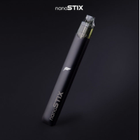 NanoSTIX Neo (V2) - versch. Farben - USB C - 430 mah Pod StickLieferumfang:  FANTASI NANOSTIX STARTER KIT V2Holen Sie sich Ihre NanoSTIX Neo (V2) in vers. Farben auswählbarHören Sie noch heute mit dem Rauchen auf - mit NanoSTIX!Marke: NanoSTIX NeoAnschluss zum Aufladen: USB Typ-CJedes Set enthält:1x NanoSTIX Neo (V2) verschiedene Farben auswählbarDas NanoSTIX-Gerät wird mit LED-Stromanzeige, USB Typ-C-Schnellladung und jetzt mit besserem Luftstrom betrieben. Es gibt 8 Farben für NanoSTIX Neo Gerät: Blau, Schwarz, Rosa, Lila und Rot. **NanoPOD (V1) ist nicht mit diesem Gerät kompatibel!**Lieferung ohne Pods (Optionales Zubehlör 20 verschiedene Geschmäcker auswählbar)12150NanoStix19,90 CHFsmoke-shop.ch19,90 CHF