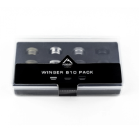 Winger 810 Pack - Kaser - Drip Tip 810 - Premium PackLieferumfang: Winger 810 Pack - Kaser - Drip Tip 810 - Premium PackPassend auf alle 810 AnschlüsseDer Winger ist ein Drip Tip Pack 810.Designt von Kaser Mods.Jedes Teil ist aus 4 verschiedenen Materialien: Edelstahl / Black Delrin / PMMA / Ultem.Dieses Paket bietet 4 komplette Drip Tips und 32 verschiedene Möglichkeiten der Anpassung (wie auf den Bildern).Lieferumfang:4 Bases4 Kurze Köpfe Drip Tips4 Gekrümmte Köpfe Drip Tips12371Kaser - Mods and More39,90 CHFsmoke-shop.ch39,90 CHF