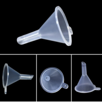 Trichter zum befüllen von 10ml Fläschchen vers. DurchmesserTrichter zum befüllen von 10ml Fläschchengeeignet zum einfüllen von Nikotinshots31 mm breit 39 mm hoch6 mm spitze6246Smoke-Shop.ch1,40 CHFsmoke-shop.ch1,40 CHF