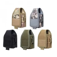 Army Gürteltasche Belt - vers. FarbenLieferumfang:  1x Army Gürteltasche Belt - vers. FarbenEntdecken Sie diese Tragetasche für E-Zigaretten und Flüssigkeiten.Militärischer LookBestehend aus mehreren Taschen mit Klettverschluss und einem Reißverschluss, wird sie Ihnen das Leben erleichtern.12831Smoke-Shop.ch9,00 CHFsmoke-shop.ch9,00 CHF