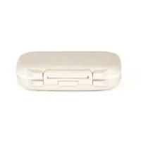 Macaron-Aufbewahrungsbox 4 FächerLieferumfang:  1x Macaron-Aufbewahrungsbox 4 FächerEine perfekte Aufbewahrungsbox für Vape-Zubehör.Sie besteht aus 4 Fächern, in denen Sie Ihre Drips, Tips, Coils usw. positionieren können.13116Coil Master3,90 CHFsmoke-shop.ch3,90 CHF