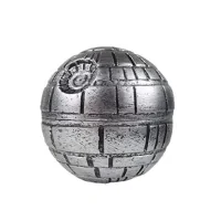Grinder - 52mm The Death Star - 3 Teilig - KräutermühleLieferumfang: 1x Grinder - 52mm The Death Star - 3 Teilig - KräutermühleGanz aus eloxiertem Aluminium.Ursprünglicher Entwurf.Ausgestattet mit Haifischzähnen.Inklusive Pollengitter.Farbe: Todesstern Silber52mm diameter.13563LTQ Vapor11,90 CHFsmoke-shop.ch11,90 CHF