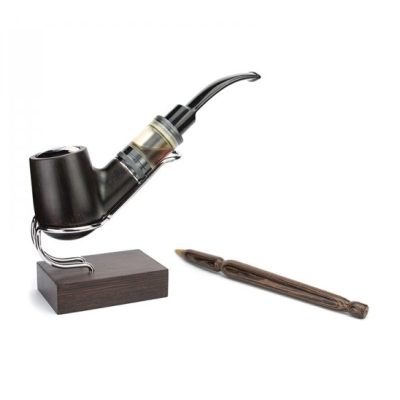 Epipe Bent 18350 Wengé Limited Edition - CréavapAnlässlich seines 10-jährigen Bestehens verwöhnt uns Créavap mit dieser limitierten Sonderedition in Zusammenarbeit mit dem Handwerker Milignum.Wenge ist ein exotisches Holz aus Afrika, das sehr langlebig ist und große ästhetische Qualitäten hat.Mechanische E-Pfeife, die mit einer 18350-Batterie funktioniert (nicht im Lieferumfang enthalten).Die Bent 18350 epipe ist kompatibel mit allen Zerstäubern mit einem maximalen Durchmesser von 22mm.Zerstäuber nicht enthalten.Für diese Sonderausgabe, eine Unterstützung und ein Stift in Wenge sind zusätzlich zu den Stem Saddle 3" enthalten.Lieferumfang: Ohne Ständer und ohne Verdampfer (Bild dient zu Illustrationszwecken) Ständer kann separat gekauft werden13812Creavap E-Pipes189,90 CHFsmoke-shop.ch189,90 CHF Epipe Bent 18350 Wengé Limited Edition - CréavapAnlässlich seines 10-jährigen Bestehens verwöhnt uns Créavap mit dieser limitierten Sonderedition in Zusammenarbeit mit dem Handwerker Milignum.Wenge ist ein exotisches Holz aus Afrika, das sehr langlebig ist und große ästhetische Qualitäten hat.Mechanische E-Pfeife, die mit einer 18350-Batterie funktioniert (nicht im Lieferumfang enthalten).Die Bent 18350 epipe ist kompatibel mit allen Zerstäubern mit einem maximalen Durchmesser von 22mm.Zerstäuber nicht enthalten.Für diese Sonderausgabe, eine Unterstützung und ein Stift in Wenge sind zusätzlich zu den Stem Saddle 3" enthalten.Lieferumfang: Ohne Ständer und ohne Verdampfer (Bild dient zu Illustrationszwecken) Ständer kann separat gekauft werden13812Creavap E-Pipes189,90 CHFsmoke-shop.ch189,90 CHF