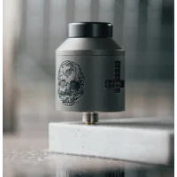 Deathwish Modz ReGenesis RDA - vers. Farben - SelbstwickelverdampferDeathwish Modz ReGenesis RDA - Blade Grey - SelbstwickelverdampferDie Deathwish ReGenesis RDA von Deathwish Modz verfügt über ein einzigartiges 2 Post-Design mit Inverted crucifix Beiträge, die nicht nur gut aussehen, sondern auch einen funktionalen Zweck dienen. Diese Pfosten sorgen für eine konsistente Dochtwirkung, indem sie den Saftfluss auf die Baumwolle lenken. Der RDA hat auch Squonk-Ports an der Basis für die Verwendung im Squonk-Modus mit dem mitgelieferten Squonk-Pin. Eine perfekte Ergänzung für die ReGenesis mech mod.Die Deathwish ReGenesis RDA ist 28mm und kann Spule baut mit bis zu 4mm ID Coils, so dass Sie viel Platz, um mit verschiedenen Builds für maximalen Geschmack und Dampfproduktion zu experimentieren. Die erhöhten Pfosten sitzen auf einer einzigartigen Kuppel mit einem Graben, der einen erhöhten Saftfluss ermöglicht, so dass Ihre Baumwolle getränkt bleibt und die gefürchteten trockenen Treffer minimiert werden. Mit der einstellbaren gestuften und gerichteten Luftströmung können Sie Ihren Aiflow perfekt ausrichten und fixieren! Dies gibt Ihnen eine optimale Luftströmung für Ihre bevorzugte vape. Der ReGenesis RDA kommt auch mit einem abnehmbaren Ultem-Kondensator, der die Kammergröße reduziert, ohne den Luftstrom zu beeinträchtigen. Dies sorgt für eine hervorragende Geschmacksproduktion und in Kombination mit den Airflow-Optionen können Sie die Feinabstimmung der RDA, um genau, wie Sie benötigen, durchzuführen.14082Deathwish Modz55,90 CHFsmoke-shop.ch55,90 CHF Deathwish Modz ReGenesis RDA - vers. Farben - SelbstwickelverdampferDeathwish Modz ReGenesis RDA - Blade Grey - SelbstwickelverdampferDie Deathwish ReGenesis RDA von Deathwish Modz verfügt über ein einzigartiges 2 Post-Design mit Inverted crucifix Beiträge, die nicht nur gut aussehen, sondern auch einen funktionalen Zweck dienen. Diese Pfosten sorgen für eine konsistente Dochtwirkung, indem sie den Saftfluss auf die Baumwolle lenken. Der RDA hat auch Squonk-Ports an der Basis für die Verwendung im Squonk-Modus mit dem mitgelieferten Squonk-Pin. Eine perfekte Ergänzung für die ReGenesis mech mod.Die Deathwish ReGenesis RDA ist 28mm und kann Spule baut mit bis zu 4mm ID Coils, so dass Sie viel Platz, um mit verschiedenen Builds für maximalen Geschmack und Dampfproduktion zu experimentieren. Die erhöhten Pfosten sitzen auf einer einzigartigen Kuppel mit einem Graben, der einen erhöhten Saftfluss ermöglicht, so dass Ihre Baumwolle getränkt bleibt und die gefürchteten trockenen Treffer minimiert werden. Mit der einstellbaren gestuften und gerichteten Luftströmung können Sie Ihren Aiflow perfekt ausrichten und fixieren! Dies gibt Ihnen eine optimale Luftströmung für Ihre bevorzugte vape. Der ReGenesis RDA kommt auch mit einem abnehmbaren Ultem-Kondensator, der die Kammergröße reduziert, ohne den Luftstrom zu beeinträchtigen. Dies sorgt für eine hervorragende Geschmacksproduktion und in Kombination mit den Airflow-Optionen können Sie die Feinabstimmung der RDA, um genau, wie Sie benötigen, durchzuführen.14082Deathwish Modz55,90 CHFsmoke-shop.ch55,90 CHF