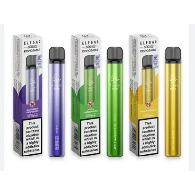 ElfBar V2 600 Disposable Vape (Einweg E-Zigarette) 20 mgLieferumfang: Elf Bar V2 600 Disposable Vape  (Einweg E-Zigarette)Elf Bar 600 V2 Einwegverdampfer: Die nächste Generation des geschmackvollen und bequemen VerdampfensDer Elf Bar 600 V2 ist die nächste Generation des beliebten Elf Bar 600 Einwegverdampfers. Er verfügt über eine QUAQ Mesh Spule für optimale Geschmacksproduktion und ein schlankes, kompaktes Design, das perfekt für das Dampfen unterwegs ist.Mit jedem Elf Bar 600 V2 erhalten Sie bis zu 600 Züge weichen, geschmackvollen Dampfes. Das Gerät ist mit einer 20mg Nikotinsalz-Flüssigkeit befüllt, die einen befriedigenden Kehlkopf-Hit liefert, der perfekt für diejenigen ist, die ihren Heißhunger stillen wollen. Und mit einer Auswahl von mehr als 20 Geschmacksrichtungen sind diese kompakten und einfachen Vape-Kits der ideale Weg für Anfänger, mit dem Rauchen aufzuhören.Der Elf Bar 600 V2 wurde mit dem Gedanken an Einfachheit entwickelt. Er verfügt über einen Mechanismus, der durch Inhalieren aktiviert wird, so dass Sie sofort nach dem Auspacken mit dem Dampfen beginnen können. Und da es sich um einen Einweg-Vaporizer handelt, ist keine Wartung oder Nachfüllung erforderlich. Verwenden Sie ihn einfach, bis er leer ist, und entsorgen Sie ihn dann verantwortungsvoll.Wenn Sie auf der Suche nach einem geschmackvollen, praktischen und erschwinglichen Einwegdampfer sind, ist der Elf Bar 600 V2 die perfekte Wahl für Sie.ELF BAR V2 GESCHMACKSRICHTUNGEN:Apfel WassermeloneBanane-MangoHeidelbeere KiwiTraube-HimbeereMojitoRinbo ClouddWassermelone BubblegumZitrone-Limette14394Elf Bar - Disposable Pods4,80 CHFsmoke-shop.ch4,80 CHF