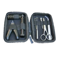 TAUREN BEAST VAPE TOOL KIT - WickelsetLieferumfang: TAUREN BEAST VAPE TOOL KITDie Tauren Beast Tool Kit von Thunderhead Kreationen ist ein großes Kit für Spule Bauherren vor allem für diejenigen, die auf dem Sprung, seine super kompakte Größe macht es einfach, nur in die Tasche schlüpfen, ohne zu bemerken, zu viel, das Tool-Kit kommt mit allem, was benötigt wird, ein Paar von gebogenen Pinzette, um die Spulen eine gute Squeeze nach pulsing, ein Paar Drahtschneider, um den Draht zurechtzuschneiden, eine Schere, um die Baumwolle zurechtzuschneiden, eine Spulenschablone, um den Bau zu erleichtern, eine Anleitung zum Trimmen der Beine, um jedes Mal perfekte Spulen zu erhalten, eine Reinigungsbürste aus rostfreiem Stahl, um die Spulen ab und zu zu säubern, wenn ein Wiederaufbau nicht erforderlich ist, ein Schraubendrehersatz und ein Inbusschlüssel.&nbsp;Thunderhead Kreationen haben versucht, an alles zu denken, dass der moderne Tag Bauherr braucht alles in einem kleinen leicht zu transportieren zip up Fall.&nbsp;11414Thunderhead19,90&nbsp;CHFsmoke-shop.ch19,90&nbsp;CHF