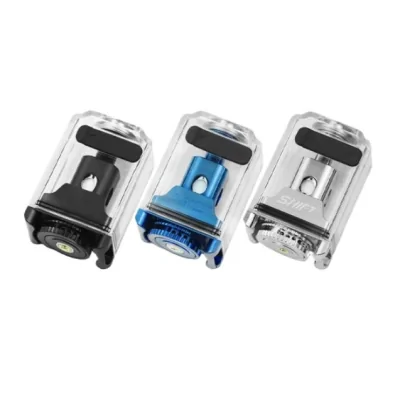 Tank Shift Boro - Vaperz Cloud (Boro Tank für Coils VC Tech)Tank Shift Boro - Vaperz Cloud (Boro Tank für Coils VC Tech)Der Tank Shift Boro, der allererste von Vaperz Cloud. Kompatibel mit dem San AIO-Mod.Shift Boro Tank mit guter Kapazität, der über die Vorderseite befüllt wird.Einstellbare Airflow in Wabenform mit doppelter Diffusion.Kompatibel mit allen Widerständen der VC TECH-Serie.Lieferumfang 1 x Tank Shift Boro AIO1 x Widerstand VC Tech 0.4ohm1 x Widerstand VC Tech 0.2ohm1 x Bedienungsanleitung 1 x Beutel mit ZubehörEigenschaftenMaterial: PCTGKompatible Widerstände: VC TECH series14963Vaperz Cloud38,00 CHFsmoke-shop.ch38,00 CHF