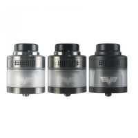 Valkyrie XL - RTA 40mm - Vaperz Clouds - SelbstwickelverdampferDer beeindruckendste Valkyrie XL RTA in der Serie !Durchmesser von 40mm für die meisten massiven Boxen.Sehr gute Kapazität von 9ml.Dual Coil Deck für massive Montage.Einstellbare Top-Luftstrom, um Ihre ziehen passen.Drip Tip 810 derlin perfekt für eine DL ziehen.Lieferumfang: 1 x Tank Valkyrie XL RTA1 x Set Zubehör 1 x Benutzerhandbuch15039Vaperz Cloud86,00 CHFsmoke-shop.ch86,00 CHF