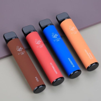 ELF BAR 1500 - Disposable - Ohne Nikotin (Einweg E-Zigarette) 0mgELF BAR 1500 - Disposable (Einweg E-Zigarette)Laut Hersteller sind bis zu 1500 Züge möglich.Nikotin :0 mg/ml (Ohne)Gerätetyp:EinwegAkku:850 mAhFüllmenge:4.8 mlDampfverhalten:MTL (Mund zu Lunge)Geschmack:GummibärchenDie Elf Bar sind eine Weiterentwicklung der Dampferbranche.Denn was vielen misslingt oder nicht gefällt wie Coils zu wechseln, Liquid aufzufüllen und den Akku zu laden ist hier Geschichte.Der einfachste Weg zum Dampfen ist Einweg das ist klar, denn hier muss das Gerät nur ausgepackt werden und fertig!Gemäss Herstellerangabe zirka 1500* Züge zu erwarten. (*ohne Gewähr)DER NIKOTINGEHALT BETRÄGT 0 Mg (ohne Nikotin)15308Elf Bar - Disposable Pods5,90 CHFsmoke-shop.ch5,90 CHF