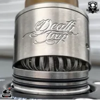DEATHTRAP 24MM RDA BY DEATHWISH MODZ - SelbstwickelverdampferDEATHTRAP 24MM RDA BY DEATHWISH MODZ - Selbstwickelverdampfer der Deathtrap RDA ein innovatives Seitendeck-System. Eine Kombination aus Boden und Seite einstellbare Luftstrom gibt Ihnen große Kontrolle über Ihre vape.24mm RDAEinzelspuleUltem-Drip-TipSquonk-StiftErsatzteile15419Deathwish Modz79,90 CHFsmoke-shop.ch79,90 CHF DEATHTRAP 24MM RDA BY DEATHWISH MODZ - SelbstwickelverdampferDEATHTRAP 24MM RDA BY DEATHWISH MODZ - Selbstwickelverdampfer der Deathtrap RDA ein innovatives Seitendeck-System. Eine Kombination aus Boden und Seite einstellbare Luftstrom gibt Ihnen große Kontrolle über Ihre vape.24mm RDAEinzelspuleUltem-Drip-TipSquonk-StiftErsatzteile15419Deathwish Modz79,90 CHFsmoke-shop.ch79,90 CHF