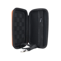 Unikase Carry Pouch 2 (XS) Orange - Trage-TascheLieferumfang: Unikase Carry Pouch 2 (XS) Orange - Trage-TascheTragetasche in Größe XS.Abmessungen: 18 x 11cm.Hochwertige Materialien.Viel Platz in einer kompakten Größe.Verstauen Sie Ihre Mods, Liquids, Puffs...Zweite Version der Unikase-Hülle.Innentasche mit Reißverschluss.Hochwertige Gummibänder.15547Fumytech11,90 CHFsmoke-shop.ch11,90 CHF