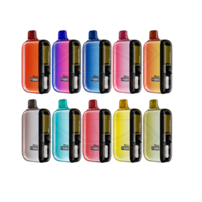 SKE Sikary S6000 Disposable Vape - 2ml Pod + 10ml TankDer Sikary S6000 Einwegdampfer ist die ideale Wahl, wenn Du nach etwas suchst, das etwas länger hält als ein typischer Einwegdampfer. Dieses budgetfreundliche Gerät verfügt über einen 800mAh Akku und einen eingebauten 2ml Pod und wird mit einem 10ml Nachfüllbehälter geliefert. Mit bis zu 6000 Zügen hält der S6000 länger als 10 herkömmliche Einwegprodukte. Legen Sie den Behälter einfach in Ihr Einweggerät und inhalieren Sie über das Mundstück, um loszulegen. Kirsche Eis: Mit süßer Kirsche beim Einatmen und kühlem Eis beim Ausatmen.Himbeer-Minze: Kühlt den spritzigen Geschmack von Himbeeren mit blumigen Noten von kühler Minze.Strawberry Ice: Bringt süße Erdbeernoten auf Eis.Cola: Erinnert an den sprudelnden Geschmack einer klassischen Cola.Blaubeere-Himbeere: Spielt zwischen süß und sauer mit einer kühnen Kombination aus Blaubeeren und Himbeeren.Zitrone-Limette: Liefert den spritzigen Geschmack von Zitrone und Limette.Dreifache Mango: Der reife Geschmack von Mango sorgt für saftige Noten von Anfang bis Ende.Kiwi-Passionsfrucht: Kombiniert süße Passionsfrucht mit saftigen Kiwi-Noten.Bull Ice: Fängt den ausgeprägt fruchtigen Geschmack eines gekühlten Energydrinks ein.Mineralwasser: Liefert eine subtile und kühle Mischung aus Minze und Eisnoten.Vanille-Tabak: Bietet erdige Tabaknoten mit einer süßen Vanilleschicht.Wassermelone Eis: Verbindet süße Wassermelone und kühles Eis mit jedem Zug.Kokosnuss-Melone: Verbindet cremige Kokosnuss mit einem süßen und saftigen Melonengeschmack.Wassermelone-Erdbeere: Eine Mischung aus süßer Erdbeere und knackiger Wassermelone.Menthol: Liefert den süßen, aber kühlen Geschmack von Menthol vom Einatmen bis zum Ausatmen. Legal nach schweizerischem Tabakgesetz (2ml Pod) 15645my blu15,90 CHFsmoke-shop.ch15,90 CHF