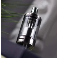 Diplomat RDL RTA - Centenary Mods (Selbstwickelverdampfer)In perfekter Kombination mit dem Diplomat MTL RTA ist hier die RDL-Version, die man als außergewöhnlich bezeichnen kann.Die Single Coil-Platte ermöglicht ein einfaches und unkompliziertes Anbringen Ihrer Vorrichtungen.Kapazität von 5,7 bis 6,2 ml (je nach verwendetem Kamin) und Befüllung von unten.Hohe Individualität durch 3 verschiedene Kamine + Zerstäuberkammern (je nach verwendeter E-Flüssigkeit austauschbar).Airflow ebenfalls mit höchster Präzision anpassbar dank 2 austauschbaren Airflow-Pins von 3.0mm (RDL) und 4.0mm (DL), einem nicht verstellbaren Airflow-Ring mit 2 Slots von 12.0 x 1.2mm und einer internen Airflow mit 24 Löchern von 0.9mm Durchmesser.Vollständig zerlegbar für eine einfache Reinigung und Wartung.Außergewöhnlich gute Geschmackswiedergabe.Kompatibel mit einem Großteil der existierenden Mods dank des 23mm Durchmessers.Konstruktion aus SS304L-Edelstahl.16202Centenary Mods - High End69,30 CHFsmoke-shop.ch69,30 CHF