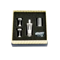 Diplomat RDL RTA - Centenary Mods (Selbstwickelverdampfer)In perfekter Kombination mit dem Diplomat MTL RTA ist hier die RDL-Version, die man als außergewöhnlich bezeichnen kann.Die Single Coil-Platte ermöglicht ein einfaches und unkompliziertes Anbringen Ihrer Vorrichtungen.Kapazität von 5,7 bis 6,2 ml (je nach verwendetem Kamin) und Befüllung von unten.Hohe Individualität durch 3 verschiedene Kamine + Zerstäuberkammern (je nach verwendeter E-Flüssigkeit austauschbar).Airflow ebenfalls mit höchster Präzision anpassbar dank 2 austauschbaren Airflow-Pins von 3.0mm (RDL) und 4.0mm (DL), einem nicht verstellbaren Airflow-Ring mit 2 Slots von 12.0 x 1.2mm und einer internen Airflow mit 24 Löchern von 0.9mm Durchmesser.Vollständig zerlegbar für eine einfache Reinigung und Wartung.Außergewöhnlich gute Geschmackswiedergabe.Kompatibel mit einem Großteil der existierenden Mods dank des 23mm Durchmessers.Konstruktion aus SS304L-Edelstahl.16202Centenary Mods - High End99,00 CHFsmoke-shop.ch99,00 CHF Diplomat RDL RTA - Centenary Mods (Selbstwickelverdampfer)In perfekter Kombination mit dem Diplomat MTL RTA ist hier die RDL-Version, die man als außergewöhnlich bezeichnen kann.Die Single Coil-Platte ermöglicht ein einfaches und unkompliziertes Anbringen Ihrer Vorrichtungen.Kapazität von 5,7 bis 6,2 ml (je nach verwendetem Kamin) und Befüllung von unten.Hohe Individualität durch 3 verschiedene Kamine + Zerstäuberkammern (je nach verwendeter E-Flüssigkeit austauschbar).Airflow ebenfalls mit höchster Präzision anpassbar dank 2 austauschbaren Airflow-Pins von 3.0mm (RDL) und 4.0mm (DL), einem nicht verstellbaren Airflow-Ring mit 2 Slots von 12.0 x 1.2mm und einer internen Airflow mit 24 Löchern von 0.9mm Durchmesser.Vollständig zerlegbar für eine einfache Reinigung und Wartung.Außergewöhnlich gute Geschmackswiedergabe.Kompatibel mit einem Großteil der existierenden Mods dank des 23mm Durchmessers.Konstruktion aus SS304L-Edelstahl.16202Centenary Mods - High End99,00 CHFsmoke-shop.ch99,00 CHF
