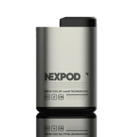 Wotofo nexPod Batterie (ohne Kartusche) 650 mAh Wiederaufladbar USB-CDer Akku des nexPod ist aus einer Aluminiumlegierung gefertigt. Die Oberfläche des nexPod ist aus eloxiertem Aluminium gefertigt, was kleine Kratzer auf der Oberfläche verhindert. Da die Oberfläche von nexPod aus eloxiertem Aluminium besteht, müssen Sie sich keine Sorgen machen, dass die Farbe abblättert. Die Batteriekapazität beträgt 650 mAh, und die hochwertige Batterie des nexPod kann mehr als 500 Mal aufgeladen werden.Du liebst nexPod, möchtest ihn aber bunter haben? Wir haben 4 optionale Farben für Sie zur Auswahl: schwarz, silber, blau und rosarot. Suchen Sie sich eine Farbe aus und passen Sie sie noch heute zu Ihrem Outfit und Ihrer Stimmung.Der hochgelobte nexChip von Wotofo wird in der Batterie des nexPod verwendet. Er bietet Schutz vor Kurzschluss, Überladung, Überentladung, Überspannungsschutz und so weiter.14546Wotofo 10,30 CHFsmoke-shop.ch10,30 CHF