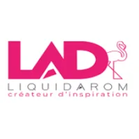 Dragon Lantern - 0mg 50ml - Modjo by Liquidarom - ShortfillDragon Lantern - 0mg 50ml - Modjo by Liquidarom - Shortfill50ml 50PG | 50VG Fruity Raspberry Watermelon Pitaya made in France - Geschmack: Gelbe Pitaya / Wassermelone / Himbeere- PG/VG-Verhältnis: 50/50- Ohne Wasser, ohne Alkohol- Inhalt: 50ml netto (70ml Flasche)- Garantiert diacetylfrei, parabenfrei, ambroxfrei.- Flakon Chubby Gorilla- Herkunft: Frankreich- Marke : Modjo Vapor - LiquidaromGeschmack:Liquidarom Modjo Vapors ist eine Sammlung von e-Liquids, die in Frankreich vom Labor Liquidarom, einem anerkannten Akteur in der Vaporisationsindustrie, hergestellt werden. Diese e-Liquids sind in 50 ml-Flaschen abgefüllt und haben ein PG/VG-Verhältnis, das je nach Referenz variiert (40/60 oder 50/50 PG/VG). Das Sortiment bietet eine große Vielfalt an Aromen, von fruchtigen Mischungen bis hin zu Gourmetkompositionen, wobei einige Referenzen auch frische Aromen enthalten.16543Liquidarom High Quality French Vapors18,90 CHFsmoke-shop.ch18,90 CHF
