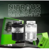 Nitrous RTA - 24 mm Damn Vape - (Selbstwickelverdampfer)Der Nitrous 24 mm RTA von Damn Vape, der in Zusammenarbeit mit Koko Sarang entworfen wurde, vereint Eleganz, Vielseitigkeit und Leistung für anspruchsvolle Dampfer.Postless Single/Dual Coil Tray ermöglicht eine einfache Installation der Coils.Einfache und saubere Befüllung von oben.Airflow einstellbar über Ring oder Reduzierstück, perfekt für RDL- bis DL-Züge.Juice Flow Control verhindert einen Luftdruckabfall beim Öffnen des Topcaps.Drip Tip 810 und Pyrex aus PCTG, was eine hervorragende Haltbarkeit bietet.Flush mit Mods mit einem maximalen Durchmesser von 24 mm.16748Damn Vape - RDA33,60 CHFsmoke-shop.ch33,60 CHF