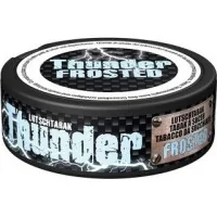 Snus - Thunder Frosted - 17.6 g - pro Beutel - LutschtabakThunder Lutschtabak CB FrostedDer Thunder Lutschtabak CB Frosted ist ein sagenhaft mundender Lutschtabak mit einer "Frosted"-Note, die leicht kühlend und minzig schmeckt. In jedem Thunder Lutschtabak CB Frosted befinden sich insgesamt 17,6g bester Lutschtabak.Der Lutschtabak befindet sich in besten Chewing Bags, die für das Kauen konzipiert sind und ihren Geschmack und ihre Wirkstoffe langsam und nachhaltig abgeben.16832GN- Tobacco - Sweden - Snus2,50&nbsp;CHFsmoke-shop.ch2,50&nbsp;CHF