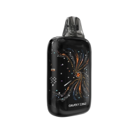 Kit Pod Galaxy S360 2.5ml 1400mAh - Lost Vape- USB C - vers. FarbenPod Galaxy S360 2.5ml 1400mAh - Lost Vape- USB C - vers. FarbenEntdecken Sie das Galaxy S360, eine Kreation von Lost Vape, die Stil und Leistung vereint.Integrierter 1400-mAh-Akku mit schneller USB-C-Aufladung (2 A).Leistung von 5 bis 35 Watt, die sich automatisch an die eingesetzte Kartusche anpasst.Energiesparmodus für noch längere Sitzungen.2,5 ml Side-Fill-Kartusche mit integrierter Mesh-Spule.Einstellbarer Luftstrom, ideal für MTL- bis RDL-Vaping.360°-gebogenes Display, klar und gut lesbar mit atemberaubenden Animationen.Durch Ziehen aktiviert für sofortigen Gebrauch.Kompatibel mit allen Kartuschen der Ursa-Serie.Lieferumfang1 x Galaxy S360 Mod1 x Ursa Top Fill V3 0,8 Ohm Kartusche1 x Ursa Kartusche Kurzanleitung1 x Tastenanleitung1 x Garantiekarte1 x Bedienungsanleitung1 x TragebandEigenschaftenGröße: 92,5 x 47,0 x 23,8 mmLeistung: 5–35 WIntegrierter Akku: 1400 mAhE-Liquid-Füllmenge: 2,5 mlNachfüllen: Seitliche BefüllungEinstellbarer LuftstromZugtyp: MTL bis RDLMaterial: KunststoffKompatible Kartuschen: Ursa-Serie17024Lost Vape22,90 CHFsmoke-shop.ch22,90 CHF