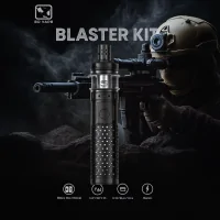 KIT - Blaster - Black Edition - BD Vape - 18650 LED RGB - 26 mm - SchwarzBlaster mod und Precisio Sub-Ohm Blaster Edition, eine verheerende Kombo mit unvergleichlichem Stil.Funktioniert mit einem High-End-Akku BD-PRO XT55 21700 5500mAh oder 18650 (nicht enthalten).Dank des leistungsstarken und zuverlässigen Mosfets ist keine Leistungsanpassung erforderlich.Die Leistung eines mechatronischen Mods, die Sicherheit eines elektronischen Mods, ein mechatronischer Mod!Precisio Sub-Ohm Blaster Edition Tank mit einem Fassungsvermögen von 4,5/2ml und Top-Filling.Sehr präzise einstellbare Top-Airflow, perfekt für RDL- bis DL-Züge.RGB-LED-System, das die verbleibende Akkulaufzeit anzeigt.Das Design aus rostfreiem Stahl verleiht dem Gerät eine hohe Robustheit.Das rutschfeste Design liegt gut in der Hand und ist sehr gut verarbeitet.Batterie:  18650 oder 21700 nicht im Lieferumfang enthalten !16947BD Vape119,90 CHFsmoke-shop.ch119,90 CHF