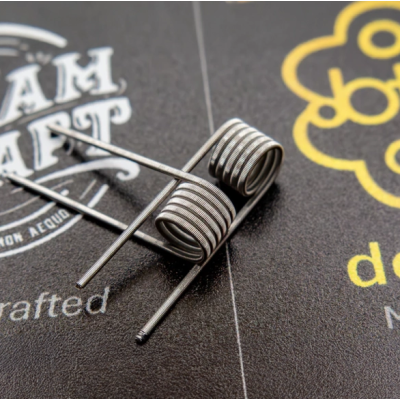 MTL Dual-Core Fused Clapton NI80 1.20 Ohm (2 Coils) DotmodLieferumfang: MTL Dual-Core Fused Clapton NI80 1.20 Ohm (2 Coils) DotmodKomplett handgefertigt.2x32 Ni80/1x40 Ni80.6 Windungen auf einer Achse mit Ø2,5 mm.1,2 Ohm: Verwendung zwischen 5 und 15 Watt.Achten Sie beim Einlaufen darauf, die Wattzahl zu verringern, damit die Spulen nicht weiß werden.Verkauft in Packungen zu 2 Stück. 17111Dotmod11,90 CHFsmoke-shop.ch11,90 CHF MTL Dual-Core Fused Clapton NI80 1.20 Ohm (2 Coils) DotmodLieferumfang: MTL Dual-Core Fused Clapton NI80 1.20 Ohm (2 Coils) DotmodKomplett handgefertigt.2x32 Ni80/1x40 Ni80.6 Windungen auf einer Achse mit Ø2,5 mm.1,2 Ohm: Verwendung zwischen 5 und 15 Watt.Achten Sie beim Einlaufen darauf, die Wattzahl zu verringern, damit die Spulen nicht weiß werden.Verkauft in Packungen zu 2 Stück. 17111Dotmod11,90 CHFsmoke-shop.ch11,90 CHF