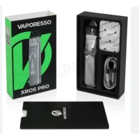 Vaporesso Xros Pro - Pod Kit - Pod Starterkit USB-C - 1200mAhEin neuer Pod der Xros-Familie, der Xros PRO hat ein modernes und elegantes Design.Eingebaute 1200mAh Batterie, die schnell (2A) durch USB-C auflädt.Einstellbare Leistung von 5 bis zu 30 Watt maximal.3ml Xros Patrone Kapazität und Top-Füllung.Eingebaute Patrone Widerstand (0,4ohm).Präzise einstellbarer Luftstrom zum Umschalten von MTL auf RDL-Zug.Intuitives und elegantes OLED-Display.AXON Super Pulse Chipsatz.COREX Heating Tech Technologie.Drei ECO/Normal/Power-Modi.Automatische Aktivierung durch Inhalation oder Taste.Verfügt über einen seitlichen Schiebeknopf zum Verschließen des Pods.Kompatibel mit allen Patronen der Xros-Serie.17122Vaporesso25,20 CHFsmoke-shop.ch25,20 CHF
