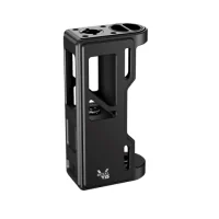 Mod Royal V i3 - DNA60 - Veepon - 60 Watt - DotAIO Tank kompatibelDer Royal V I3 von Veepon ist ein anpassbarer, leistungsstarker und kompakter Mod, den Sie sich nicht entgehen lassen sollten.Funktioniert mit einem 18650-Akku (nicht im Lieferumfang enthalten).Evolv DNA60-Chipsatz, vollständig anpassbar über Escribe.Leistung einstellbar von 1 bis 60 Watt.Kompatibel mit DotAIO-Tanks.Innovatives Ohm-Checker-System direkt in das Gehäuse des Mods integriert, perfekt zum Einlaufen der Coils.Seitenteile, Frontblende und Tasten austauschbar.Robustes Gehäuse und Seitenteile aus eloxiertem Aluminium.Kompatibel mit 510er Drip Tips.Kompaktes Format und ergonomisches Design.Klares und gut lesbares DNA60-Display.17220VEEPON - Tita159,90&nbsp;CHFsmoke-shop.ch159,90&nbsp;CHF