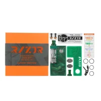 Razor AIO Luxury Edition - BP Mods - 18650 (Boro Mod) 80 WattHier ist das neueste Produkt von BP Mods: Der Razor AIO, ein Mod vom Typ Billet Box mit außergewöhnlichem Design und Ergonomie.Funktioniert mit einem 18650-Akku (nicht im Lieferumfang enthalten).Leistung einstellbar von 5 bis maximal 80 Watt.4 Betriebsmodi: Power, Bypass, Voltage und TC (SS, TI, NI, NIFE 30, NIFE 48).Neuer stabiler und präziser Chipsatz, verbessert für den Temperaturregelungsmodus.5 ml Fassungsvermögen und Befüllung über die Vorderseite.Einstellbarer Airflow, perfekt für MTL- bis DL-Züge.Kompatibel mit TMD V2-Widerständen sowie PnP- und GTX-Widerständen.Informatives Display an der Seite des Mods unter der Blende.Blende und Drip Tips aus einer edlen Harz/Metall-Verbundwerkstoff.Schraubenschlüssel zum Lösen der magnetischen Mutter.17356BP MODS92,00&nbsp;CHFsmoke-shop.ch92,00&nbsp;CHF