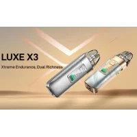 Luxe X3 Pod Kit - Vaporesso - 2600 mAh - USB C - 45 Watt Podset- vers. FarbenLuxe X3 Pod Kit - Vaporesso - 2600 mAh - USB C - 45 Watt Podset- vers. FarbenStilvolles und kompaktes Design für unterwegsSchnelle Aufladung und langanhaltende Vape-SessionsEinfache Bedienung und zuverlässige LeistungPräzise Luftstromanpassung für vielseitige DampferlebnisseHochwertige Pods mit verbessertem Geschmack und DampfFlexibles Dampfen ohne Kompromisse bei der LeistungLeichtes und ergonomisches Design aus edlen MaterialienVielseitige Auswahl an Farben und Pod-Varianten im LieferumfangDas Vaporesso Luxe Q2 Kit kombiniert hochwertige Materialien und ein ansprechendes Design zu einem praktischen Begleiter für unterwegs. Mit seiner stilvollen Optik und der angenehmen Haptik durch die Verwendung von edlem Soft-Leder neben robustem Metall, spricht es sowohl optisch als auch funktional an. Sein leichtes und kompaktes Design ermöglicht es, das Kit mühelos in kleinen Taschen zu verstauen, was es besonders reisefreundlich macht.17439Vaporesso38,00 CHFsmoke-shop.ch38,00 CHF Luxe X3 Pod Kit - Vaporesso - 2600 mAh - USB C - 45 Watt Podset- vers. FarbenLuxe X3 Pod Kit - Vaporesso - 2600 mAh - USB C - 45 Watt Podset- vers. FarbenStilvolles und kompaktes Design für unterwegsSchnelle Aufladung und langanhaltende Vape-SessionsEinfache Bedienung und zuverlässige LeistungPräzise Luftstromanpassung für vielseitige DampferlebnisseHochwertige Pods mit verbessertem Geschmack und DampfFlexibles Dampfen ohne Kompromisse bei der LeistungLeichtes und ergonomisches Design aus edlen MaterialienVielseitige Auswahl an Farben und Pod-Varianten im LieferumfangDas Vaporesso Luxe Q2 Kit kombiniert hochwertige Materialien und ein ansprechendes Design zu einem praktischen Begleiter für unterwegs. Mit seiner stilvollen Optik und der angenehmen Haptik durch die Verwendung von edlem Soft-Leder neben robustem Metall, spricht es sowohl optisch als auch funktional an. Sein leichtes und kompaktes Design ermöglicht es, das Kit mühelos in kleinen Taschen zu verstauen, was es besonders reisefreundlich macht.17439Vaporesso38,00 CHFsmoke-shop.ch38,00 CHF
