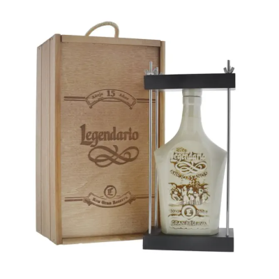Legendario Gran Reserva 15 Years Rum 70clDer "Gran Reserva 15 Years" aus dem Hause Legendario besteht aus verschiedenen, mindestens 15 Jahre alten Rums. Abgefüllt wird er in eine optisch ansprechende Porzellanflasche.Alkoholgehalt&nbsp;&nbsp;&nbsp; 40%Flascheninhalt&nbsp;&nbsp; 70clHerkunftsland&nbsp; &nbsp; Kuba17441Rum - Getränke -209,90&nbsp;CHFsmoke-shop.ch209,90&nbsp;CHF