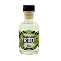 Siderit Gin - Gingerlime - 50 mlSiderit Gin - Gingerlime &nbsp;- 50 ml&nbsp;Freunde typischer Ginnoten mit Wacholder, Kräutern und Zitrus kommen beim Siderit Gin - Gingerlime auf ihre Kosten, bei dem das Etikettendesign mit türkisfarbenen Details verrät, dass dieser Gin nur so vor mediterranen Aromen strotzt.Alkoholgehalt41%Flascheninhalt50 ml&nbsp;HerkunftslandSpanienRegionCantabriaAbfüllerDesteleria Sidert S.LMarkeSideritTypGinAnwendungPur oder für diverse Mixgetränke (z.B. Gin Tonic, Martini, Negroni, Gimlet...)Degustationsnotizmit Wacholder, Koriander und Zitrus.VerkehrsbezeichnungGinDetailsmit diversen Zitrusfruchtschalen, Wacholder, Koriander, Zimtkassie und Süssholz aromatisiertZutatenEin Zutatenverzeichnis ist nach Art. 16 Abs. 4 der VERORDNUNG (EU) Nr. 1169/2011 nicht erforderlich.17460Gin - Getränke8,90&nbsp;CHFsmoke-shop.ch8,90&nbsp;CHF