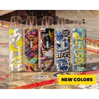 Caliburn G5 Lite SE - Neue Farben - 3ml 1600mAh - Uwell - USB C - vers. FarbenHier ist die perfekte Kombination aus Leistung, Eleganz und Einfachheit nach Uwell: Der Pod Caliburn G5 Lite SE.Integrierter 1600-mAh-Akku, der sich über USB-C (Kabel nicht im Lieferumfang enthalten) schnell mit 2 A aufladen lässt.Die Leistung passt sich je nach eingesetzter Kartusche automatisch auf bis zu 35 Watt an.3 ml Fassungsvermögen und seitliche Befüllung.Integrierter Mesh-Widerstand.U²-Technologie gegen Auslaufen und Kondensation.Kompatibel mit Kartuschen der GPP-Serie.Einstellbares Doppel-Airflow-System (Kartusche mit umkehrbarer Airflow-Steuerung und Seite des Mods), perfekt für MTL- bis RDL-Züge.Leiste mit 4 LEDs zur Anzeige der verbleibenden Akkulaufzeit.Automatische Aktivierung durch Inhalation.17731Uwell 19,90&nbsp;CHFsmoke-shop.ch19,90&nbsp;CHF
